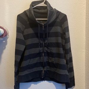 Sized as XL fit me as medium